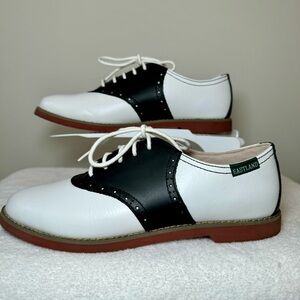 Eastland Women's Black and White Saddle Oxfords